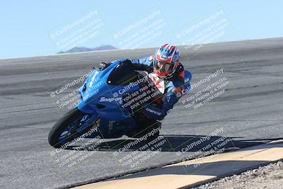 media/Oct-13-2025-Moto Forza (Mon) [[a66d839500]]/3-B Group/Session 2 (Bowl)/